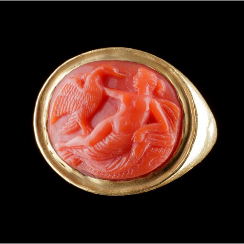 A Large Gold Mounted Coral Signet Ring Depicting ‘Leda and The Swan’
